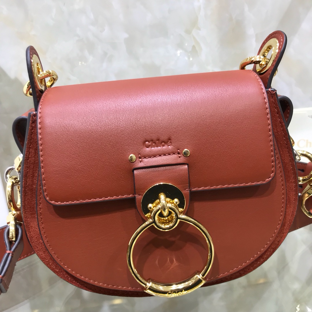 Chloe Big Tess Shoulder Bag In Bordeaux Shiny Calfskin Leather